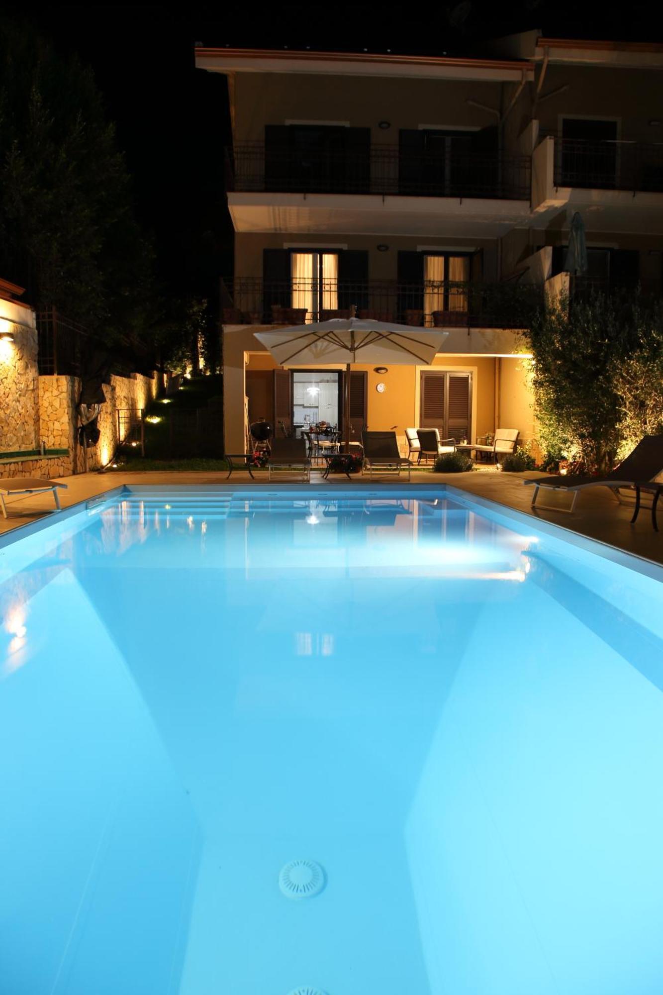 Domus Aurige Bed and Breakfast Messina Eksteriør billede